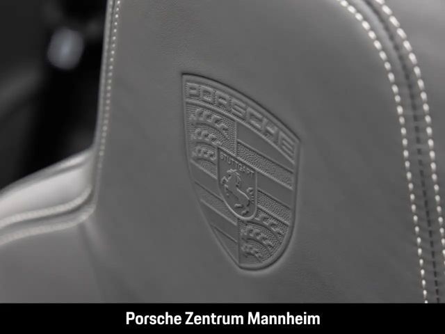 Porsche 992 4S Coupé Targa