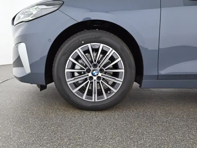 BMW 218 218d Active Tourer Luxury Line Sedan