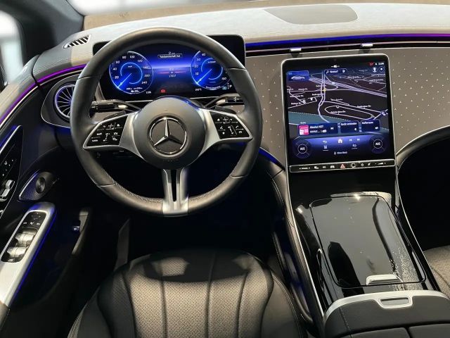 Mercedes-Benz EQE 300 Sedan