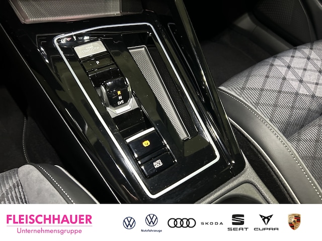 Volkswagen Golf Golf VIII R-Line