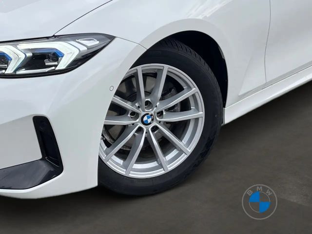 BMW 320 320d M-Sport Sedan