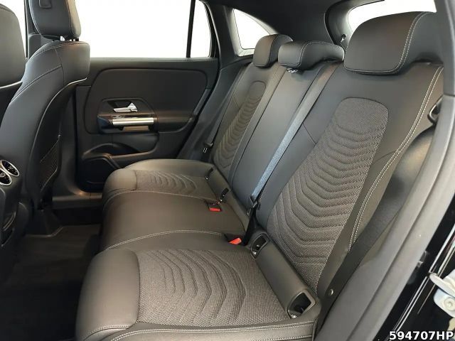 Mercedes-Benz GLA 200 GLA 200 d Progressive