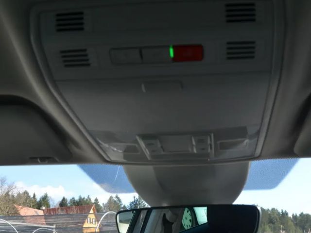 Skoda Superb Superb Kombi 2,0TDI DSG LED VIRTUAL NAVI SHZ 1.Bes