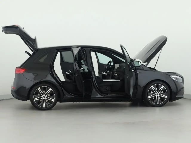 Mercedes-Benz B 200 B 200 d