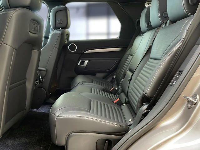 Land Rover Discovery D250 Dynamic SE