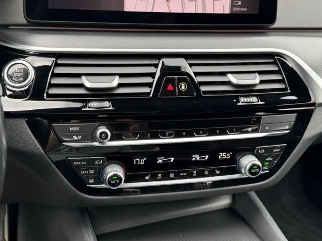 BMW 540 540d M-Sport Touring xDrive