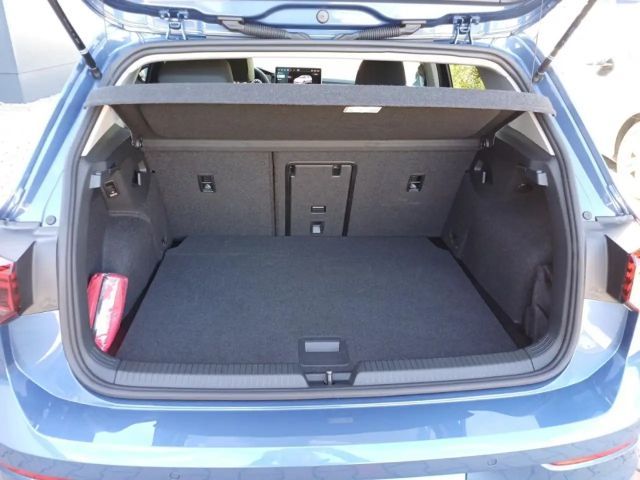 Volkswagen Golf 1.5 TSI Golf VIII