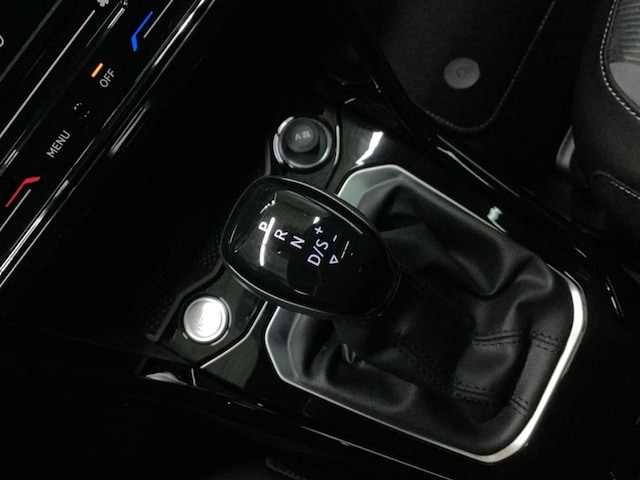 Volkswagen T-Roc 1.5 TSI DSG R-Line