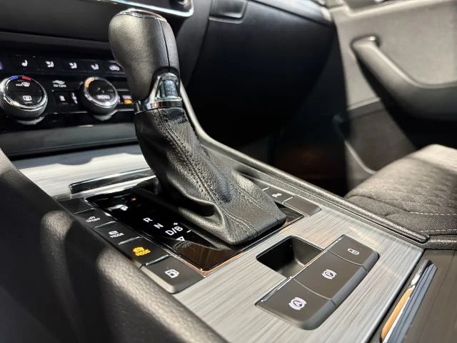 Skoda Superb Combi iV