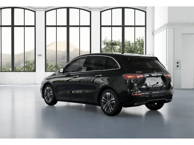 Mercedes-Benz B 180 B 180 d Sedan