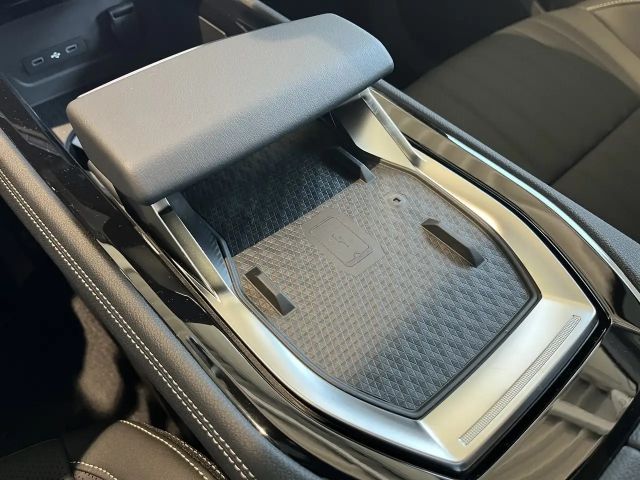 Renault Espace E-Tech Hybrid Iconic