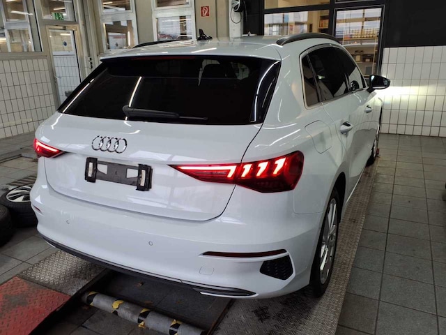 Audi A3 30 TFSI S-Tronic Sportback