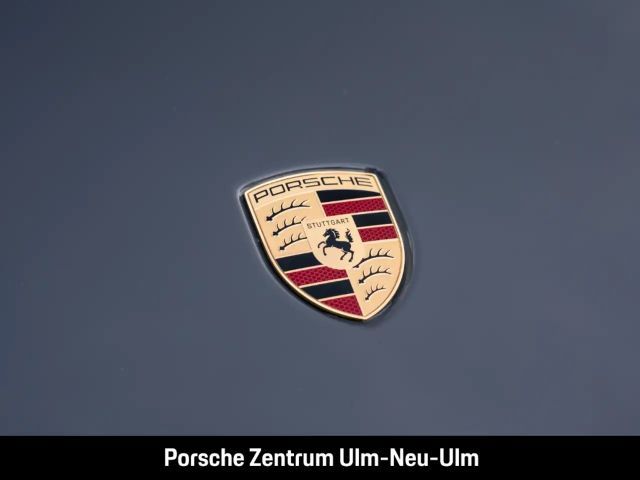 Porsche 992 4 Cabrio Carrera GTS