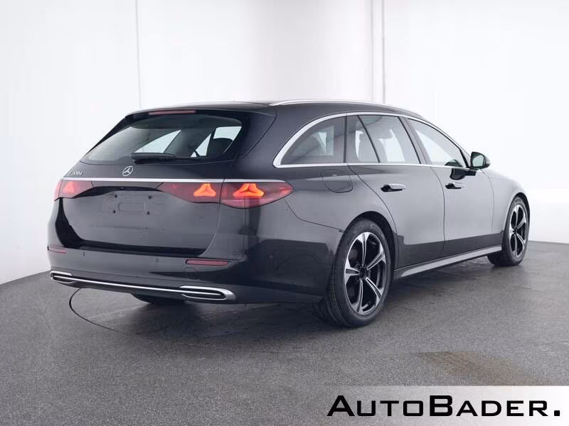 Mercedes-Benz E 220 AVANTGARDE E 220 d Estate
