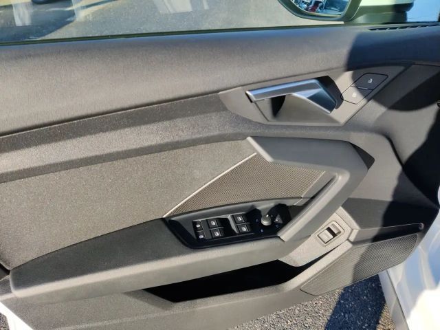 Audi A3 40 TFSI Quattro S-Line S-Tronic Sedan