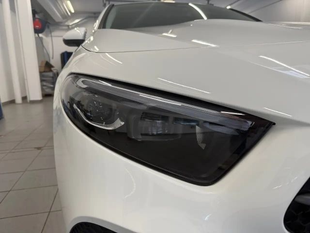 Mercedes-Benz A 180 Hatchback