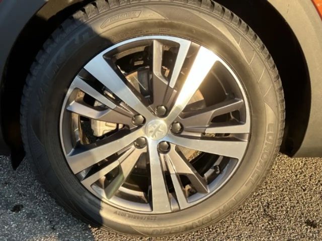 Peugeot 5008 Allure Pack EAT8 PureTech