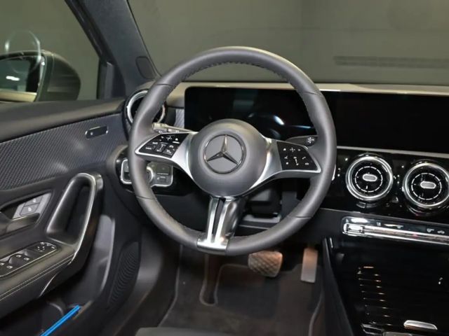 Mercedes-Benz A 180 Progressive