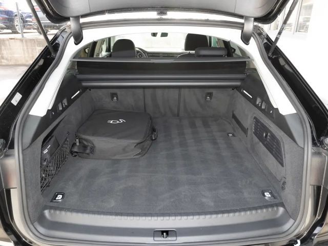 Audi A6 50 TFSI Avant Hybride Quattro