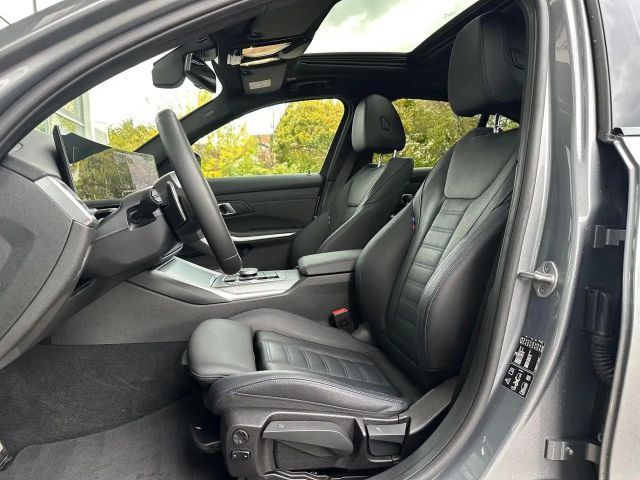 BMW 330 330i M-Sport Sedan xDrive