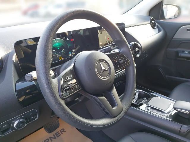 Mercedes-Benz B 250 B 250 e