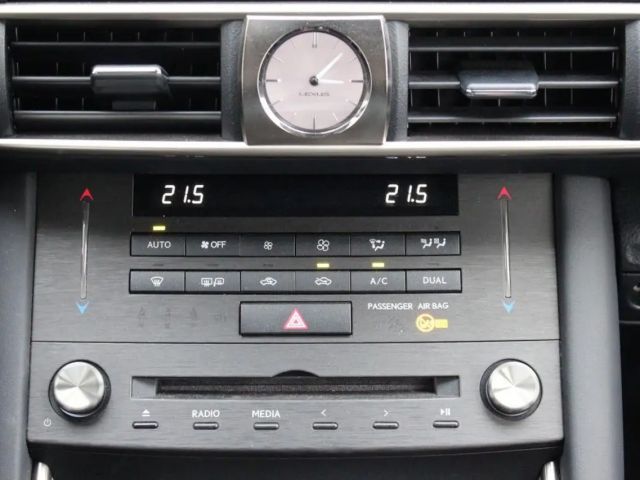 Lexus IS-Serie Premium