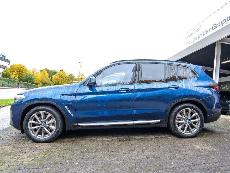 BMW X3 xDrive30e