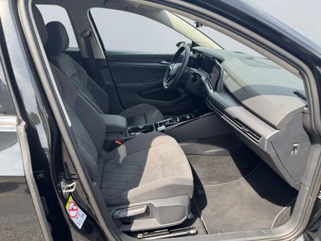 Volkswagen Golf 2.0 TDI DSG Style Variant