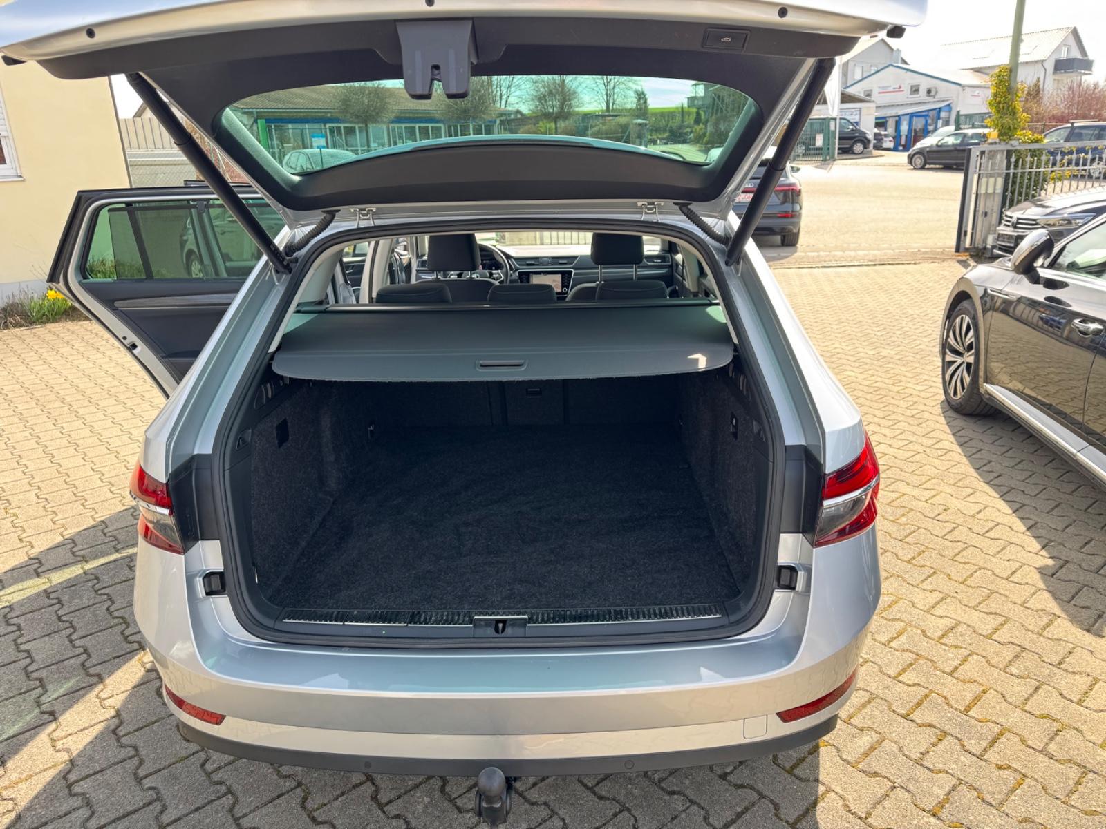 Skoda Superb Combi Style Style iV