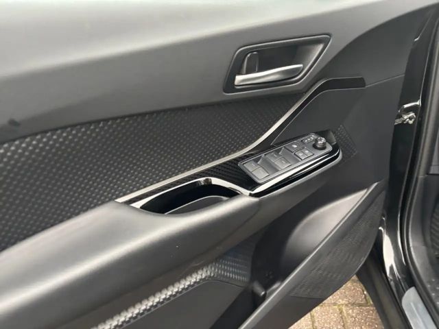 Toyota C-HR Hybride Team D