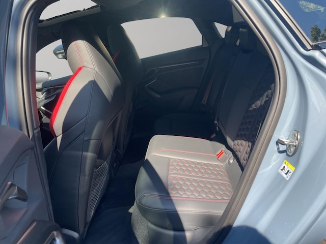 Audi RS3 Quattro S-Tronic Sedan