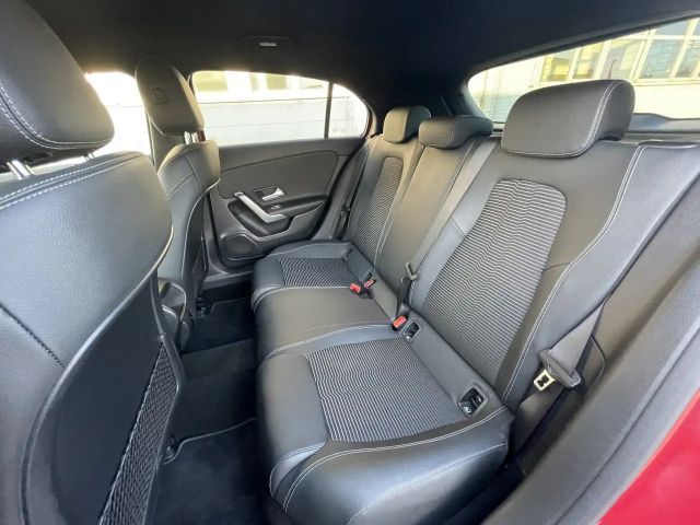 Mercedes-Benz A 200 Progressive