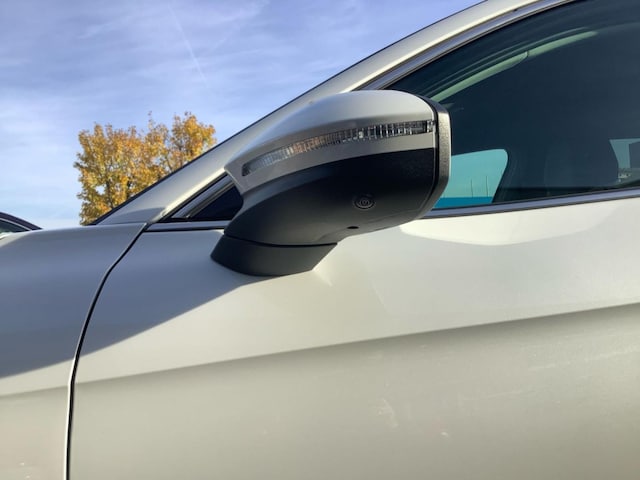 Volkswagen Passat 1.5 TSI Business DSG Variant