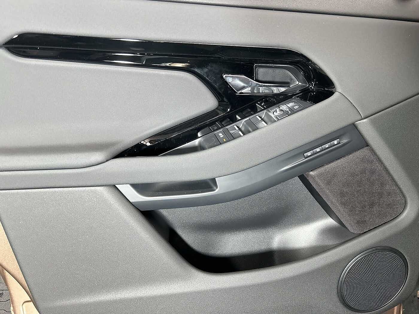 Land Rover Range Rover Evoque Dynamic SE