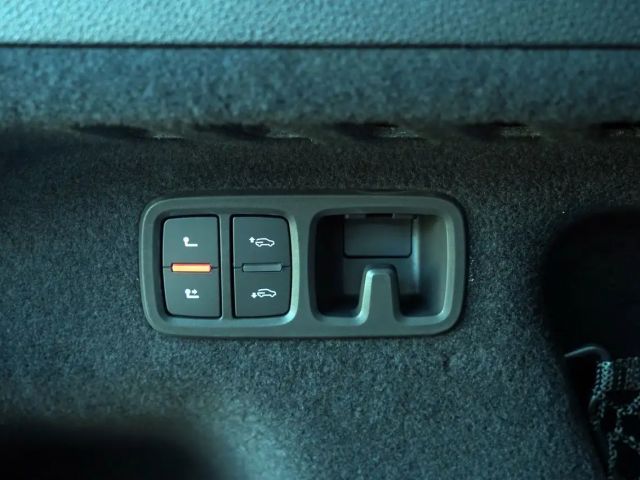 Audi SQ8 UNIKAT MASSAGE CARBON OLED LASER B&O 360° 23