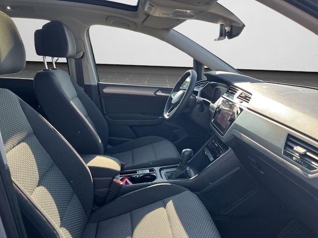 Volkswagen Touran 1.5 TSI DSG