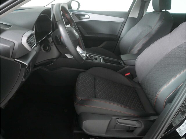 Seat Leon 1.5 eTSI FR-lijn Sportstourer