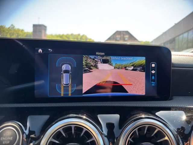 Mercedes-Benz CLA 200 AMG Line