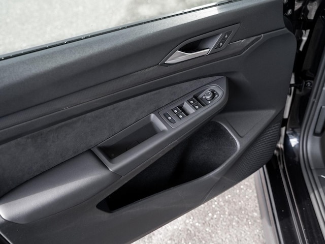 Volkswagen Golf 2.0 TSI Golf VIII