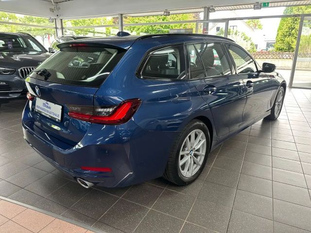 BMW 320 320d Touring xDrive