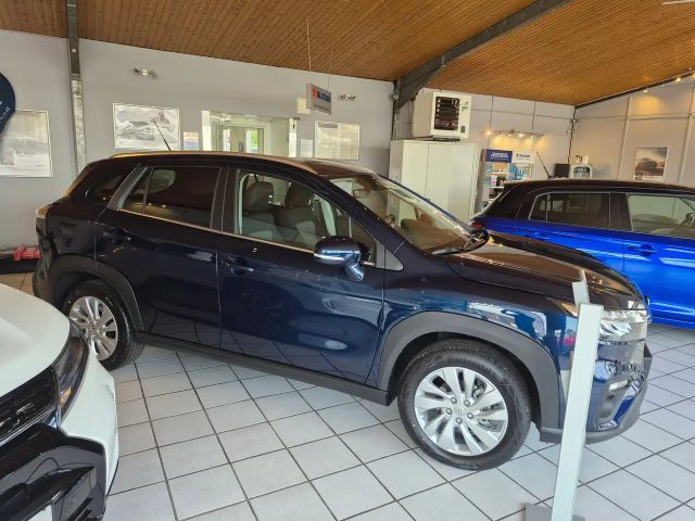 Suzuki S-Cross Hybrid