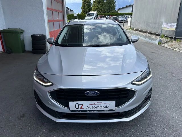 Ford Focus Cool & Connect