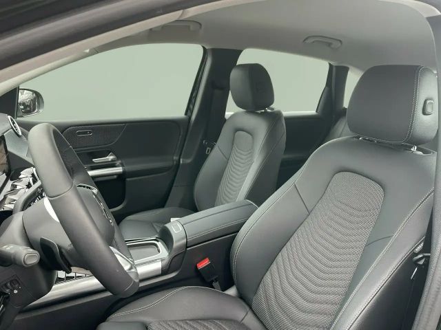 Mercedes-Benz B 200 Progressive