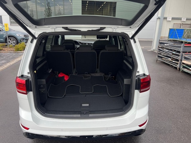 Volkswagen Touran 1.5 TSI DSG R-Line