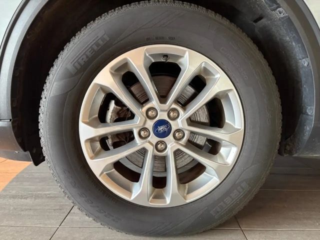 Ford Kuga Plug in Hybrid Titanium