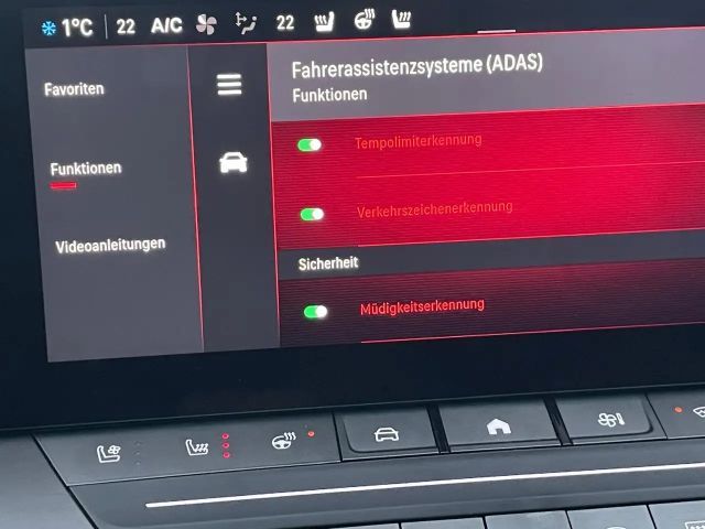 Opel Astra Sports Tourer Ultimate