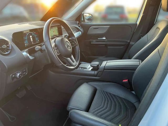 Mercedes-Benz GLB 200 4MATIC GLB 200 d
