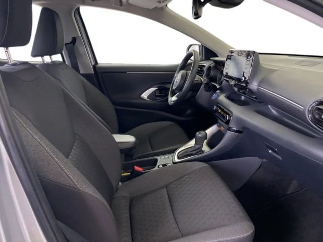 Toyota Yaris Hatchback Hybride Team D