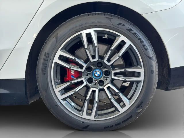 BMW i5 M-Sport Sedan eDrive40