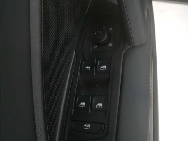 Volkswagen Tayron 1.5 eTSI DSG Life